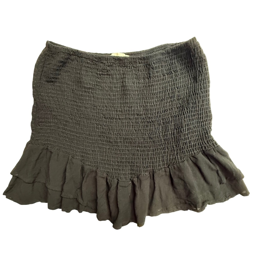 Sadie & Sage Black Smocked Mini Skirt Size L Ruffle Hem Rayon Boho‎ USA Made